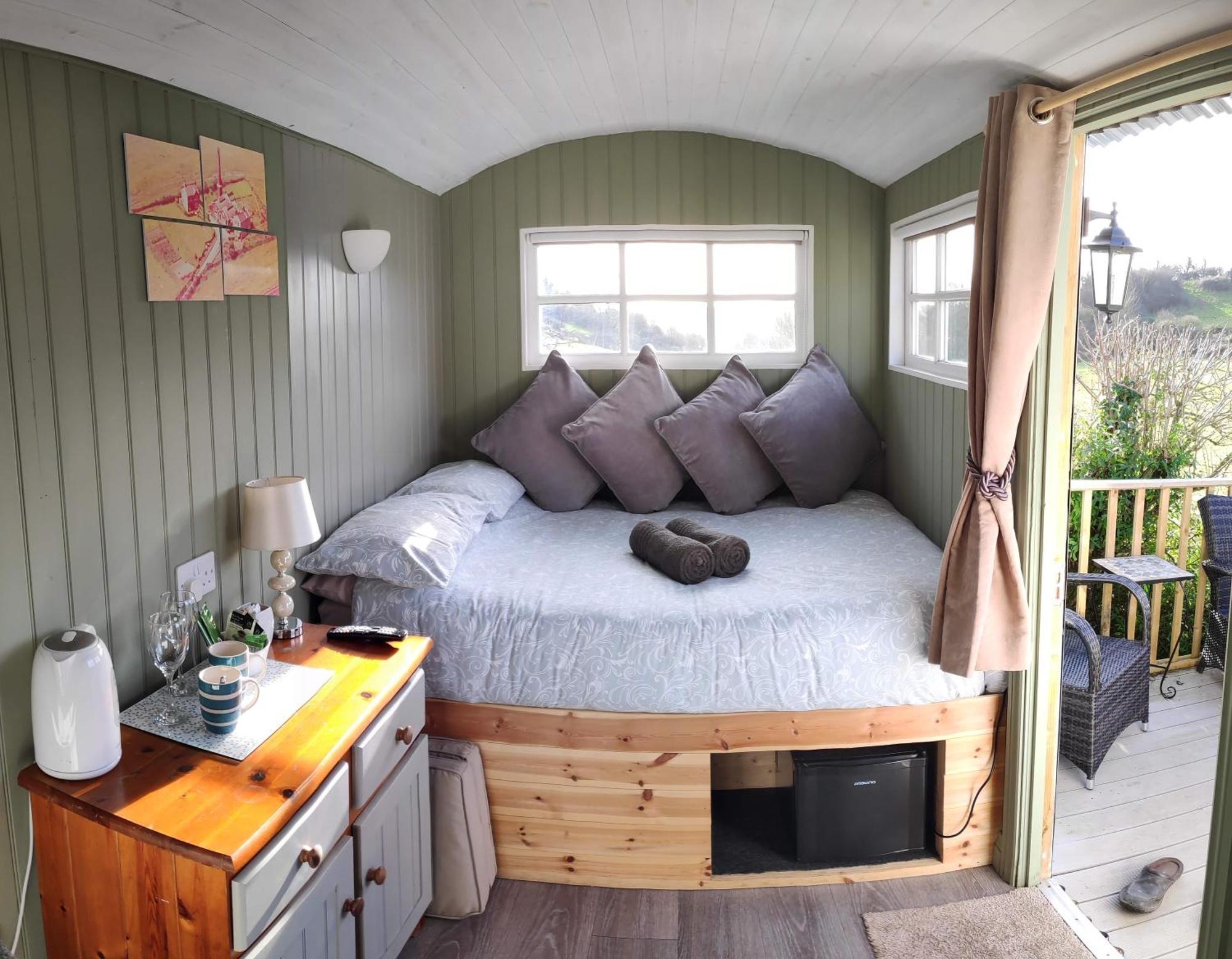 Shepherds Hut Weymouth Extérieur photo